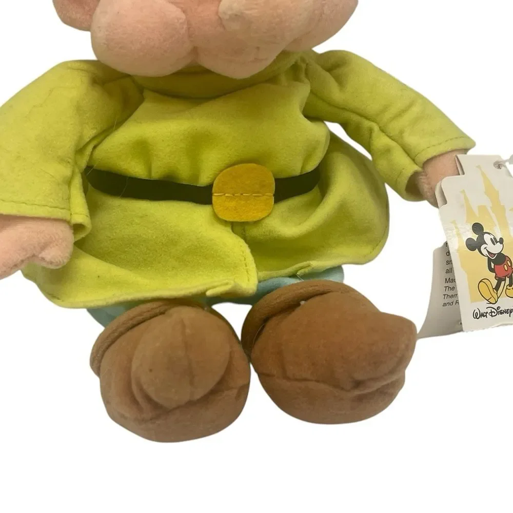 Disney Christmas Santa Holiday DOPEY Bean Bag Plush Snow White & Seven Dwarfs